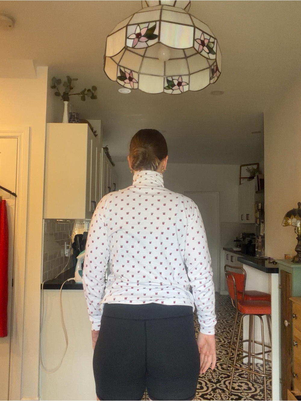 FREE Vintage White Turtleneck Top with Red Apple Print - Picture 10 of 12